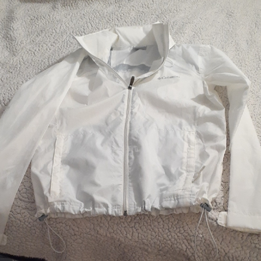 Women's Columbia Crisp White Lightweight Foldable Wind Bresker Light Rain Jacket